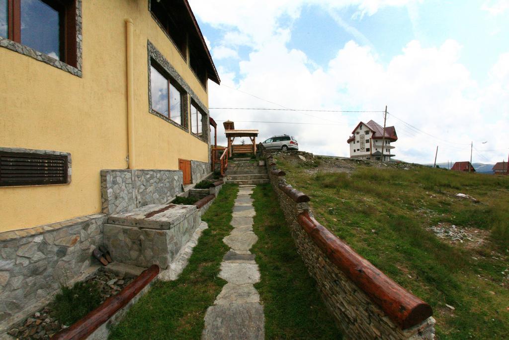 Piatra Rancii Hotel Ranca Exterior photo